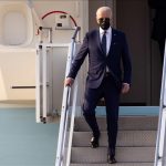 El presidente de Estados Unidos, Joe Biden, a su llegada a Seúl. (SeongJoon Cho - Agencia Anadolu)