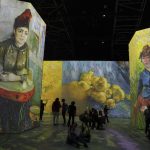 Visitantes recorren hoy la exposición Beyond Van Gogh: The Inmersive Experience en Bogotá (Colombia). Luego de haber recorrido mas de 46 ciudades en Estados Unidos, Canadá, Puerto Rico, Chile y Perú la exposición Beyond Van Gogh: The Inmersive Experience abre sus puertas en la capital colombiana en Carpa Américas Corferias con la invitación a recorrer el mundo de Vicent Van Gogh. EFE/ Carlos Ortega