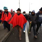 El Servicio Integral de Seguridad (ECU 911) reportó cierres de vías en las provincias andinas de Pichincha (cuya capital es Quito) Tungurahua, Cotopaxi y Chimborazo, así como en la amazónica de Pastaza. EFE/ José Jácome