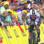 Yves Lampaert sorprende en la crono y estrena el maillot amarillo