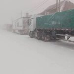 Fuerte temporal en Mendoza: todavía hay cientos de personas varadas. (Foto: Gentileza Asociación de Propietarios de Camiones de Mendoza)