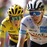 Pogacar y Vingegaard en la meta. YOAN VALAT EFE