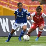 BOGOTA - COLOMBIA, 17-04-2022: Millonarios F.C. y el Independiente Santa Fe durante partido de la fecha 13 por la Liga Femenina BetPlay DIMAYOR 2022 jugado en el estadio Nemesio Camacho El Campin de la ciudad de Bogota. / Millonarios F.C. and Independiente Santa Fe during a match of the 13th date for the Women's League BetPlay DIMAYOR 2022 played at the Nemesio Camacho El Campin stadium in Bogota city. / Photo: VizzorImage / Luis Ramirez / Staff.