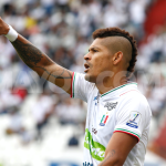 Tras una jugada colectiva del blanco, la cual fue concretada por el delantero Ayron Del Valle llegó el 1-0 parcial, para poner arriba al Once Caldas.Foto Dimayor