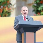 El presidente del Senado Roy Barreras envió un mensaje a los grupos insurgentes, como el Ejército de Liberación Nacional (ELN), en donde les piden que dejen de matar y se siente a dialogar.