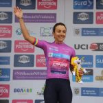Diana Peñuela ganó en Tunja y es la primera líder de la Vuelta a Colombia Femenina 2022