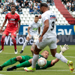 Once Caldas, en tiempo de reposición, perdió la chance de ser líder del fútbol colombiano junto a Millonarios, y terminó empatando 1-1 ante Patriotas, que jugó todo el segundo tiempo con un hombre menos.Foto DIMAYOR