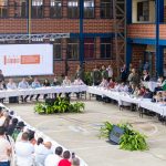 Petro plantea a los grupos armados cese al fuego multilateral para iniciar negociaciones de paz total