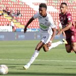 Deportes Tolima se sacudió y venció 1-0 a Once Caldas en el marco de la jornada número 12. Con este resultado, el 'pijao' llegó a 12 puntos, mientras el 'blanco-blanco' se quedó con 17 unidades en la clasificación. Foto DIMAYOR