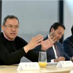 Durante reunión del Gobierno y la Defensoría del Pueblo se trazó una ruta de trabajo interinstitucional por la paz del país y se definieron las estrategias más efectivas para la protección de las comunidades, líderes y líderesas sociales, y defensores de derechos humanos.