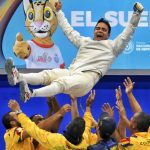 El colombiano 🇨🇴 Sebastián Cuéllar ganó la medalla de oro 🥇 en el sable individual de esgrima en ASUR2022.Foto COC