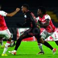 Santa Fe logró un triunfo clave en las aspiración de clasificarse a la fase final del torneo al imponerse por la mínima diferencia ante Envigado en la fecha 15 de la Liga Colombiana. Wilson Morelo se vistió de héroe para darle los tres puntos a los dirigidos por Alfredo Arias. Foto DIMAYOR