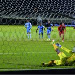Patriotas, liderado por Cristian Barrios y un triplete, derrotó 3-1 a Unión Magdalena en juego de “seis puntos” que dio cierre a la fecha 15 del fútbol colombiano. El cuadro boyacense venció a su rival directo en la lucha por salvar la categoría y acortó un poco las diferencias. Foto DIMAYOR