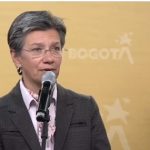 Hemos estado monitoreando el comportamiento de la ola invernal y se prevé que continúe hasta diciembre. Queremos pedirle a la ciudadanía que estemos preparados con las siguientes recomendaciones en materia de salud para prevención, manejo y control de enfermedades respiratorias dijo la Alcaldesa la alcaldesa de Bogotá, Claudia López