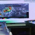 Julia, en el Caribe, continua su desplazamiento hacía el occidente.