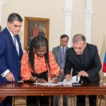 El presidente Gustavo Petro en compañía de la vicepresidenta Francia Márquez radicaron en el Congreso el proyecto de ley por medio del cual se creará el Ministerio de Igualdad y Equidad.