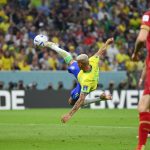 La joya del partido llegó al minuto 73. Nuevamente el atacante del equipo inglés Richarlison convirtió tras una jugada sensacional y una definición de chilena para poner el 2-0 y además marcar el mejor gol en lo que va del Mundial. Foto FIFA