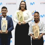 La atleta de tiro con arco Sara López, fue condecorada como la mejor atleta colombiana del 2022. Brayan Carreño, patinador artístico, se subió a la segunda plaza del podio e Ingrit Valencia, completó el podio de los Premios al Deportista del Año de El Espectador 2022.