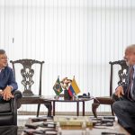 Temas de interés común para los dos países, como la protección de la selva amazónica, trataron los presidentes de Colombia y Brasil, Gustavo Petro y Luiz Inácio Lula da Silva, durante la reunión bilateral que sostuvieron. Foto Andrea Puentes-Presidencia