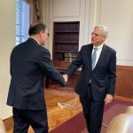 El Fiscal General de Estados Unidos, Merrick B. Garland, acudió a la reunión para agradecer personalmente al Fiscal General Barbosa la excelente cooperación entre Estados Unidos y Colombia