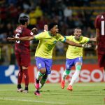 Andrey Santosmarc el tercer gol para Brasil en la derrota 3-0 a Venezuela