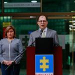 Fiscal General de la Nación Francisco Barbosa Delgado da declaraciones a la prensa sobre la  con la reunión sostenida hoy con el presidente Gustavo Petro  Foto FISCALIA