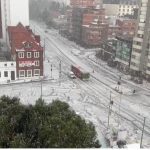 Cae fuerte granizada en la localidad de Chapinero, al norte de Bogotá.