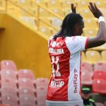 Hugo Rodallega celebró sus primeros goles como Cardenal, precisamente ante su anterior equipo en Colombia