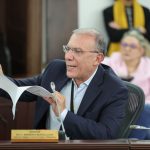 La Reforma Política que defiendo hace 7 años, desde el Acuerdo de Paz, tenía como punto de honor la lista cerrada paritaria que arranque de raiz el sistema político clientelar. Dijo Roy Barreras