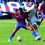 El clásico de la costa colombiana terminó en empate 2-2 entre Unión Magdalena y Junior. Un partido muy diferente entre lo que se vio en el primer tiempo y lo que se evidenció en la segunda mitad, en la que el equipo local logró la igualdad sobre el final en la Liga. Foto Dimayor