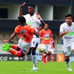 Con la expulsión a Fáiner Torijano en tan solo diez minutos disputados, Once Caldas logró igualar sin goles, en su visita al Envigado en el estadio Polideportivo Sur, por la undécima jornada de la Liga 2023-I. Foto Dimayor