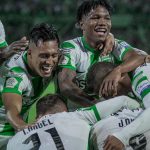 Jugadores de Atlético Nacional celebran triundo en el Clásico Paisa ante el DIM.Foto  Atletico Nacional Oficial