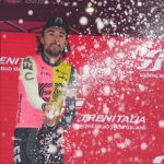 El ciclista irlandés del EF Education First Ben Healy ha ganado este sábado la octava etapa del Giro de Italia 2023