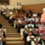 En un foro del Centro Democrático en Manizales, el expresidente Álvaro Uribe Vélez cuestionó nuevamente la reforma a la salud, pensional y laboral del Gobierno nacional.