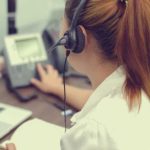 Llamada telefónicas.Foto chainarong06-Shutterstock