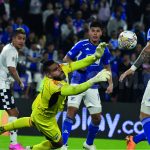 Millonarios sufrió para vencer a Boyacá Chicó en la segunda fecha del grupo B de la Liga Betplay. Leonardo Castro marcó el gol de la victoria, pero fue el portero Álvaro Montero la figura del partido en Bogotá.Foto Dimayor