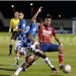 La jugada se originó con un remate desde fuera del área que fue rechazo por el portero Mosquera Marmolejo, quien dejó la pelota en una zona muy peligrosa, llevando al defensa Jhon Palacios a tratar de despejar.Foto Dimayor