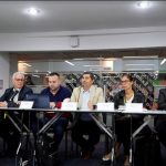 Delegación del Gobierno Nacional y representantes sindicales en la instalación de la Mesa de Negociación del Sector Público