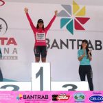 Serika Guluma (Eneicat-CM Team) entró hoy primera en la meta final de la segunda etapa sobre 121,2 kilómetros de la 21 Vuelta Ciclística Femenina a Guatemala.