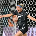 Hannah Wilkinson fue la heroína de la noche, al anotar el único gol del partido que ayudó a las Football Ferns a conseguir la primera victoria. Foto @fifaworldcup_es
