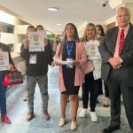 Radicación de firmas en la Comisión de Acusaciones de la Cámara.