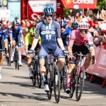 Alberto Dainese se impone en el sprint final de Íscar