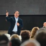 Bogotá puede generar energía limpia en la misma cantidad que hoy lo hace Hidroituango y sería propiedad de las familias: presidente Gustavo Petro