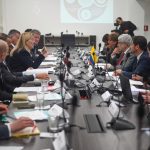 El MinComercio, Germán Umaña Mendoza, Propuso a su homóloga de Suiza, Helene Budliger Artieda Crear un convenio plurilateral a través del cual se exploren nuevas fuentes de financiación para impulsar proyectos de desarrollo sostenible durante la Segunda Comisión Económica Colombia – Suiza. Foto MinComercio