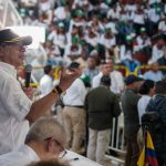 El Presidente Gustavo Petro Urrego encabezó una nueva jornada de Gobierno con el Pueblo en el puerto nariñense de Tumaco, en la que revisó con sus ministros y con la comunidad temas de educación, pesca, agricultura, infraestructura y cultivos de uso ilícito. Foto Presidencia