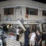 Un portavoz del Ejército israelí explicó que su ataque aéreo estaba dirigido a una posición de Hamas en Gaza, pero que las explosiones dañaron un muro de la iglesia.Ali Jadallah - Agencia Anadolu