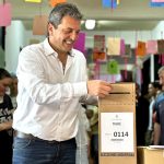 El candidato presidencial por Unión por la Patria (UP), Sergio Massa, obtuvo hoy más del 36 por ciento en las elecciones generales de Argentina y se enfrentará a Javier Milei, de La Libertad Avanza, en segunda vuelta.