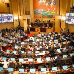 Con 77 votos por el sí y 46 por el no, la Plenaria de la Cámara de Representantes aprobó un nuevo bloque de artículos de las reformas a la salud: 55, 56, 66, 67, 69, 72 y 75. 