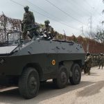En las últimas horas, en Ecuador hubo explosiones, coches bomba, vehículos incinerados, policías secuestrados, fuga de prisioneros, entre otros actos violentos y calificados de terroristas.