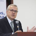 La hoja ruta presentada por el Ministro de Justicia , Néstor Osuna señala que se debe diferenciar el porte de dosis para uso personal y el delito de tráfico de estupefacientes. Foto Alexa Rochi de Presidencia de la República